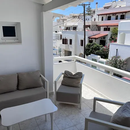 Isidoros Апартаменты *