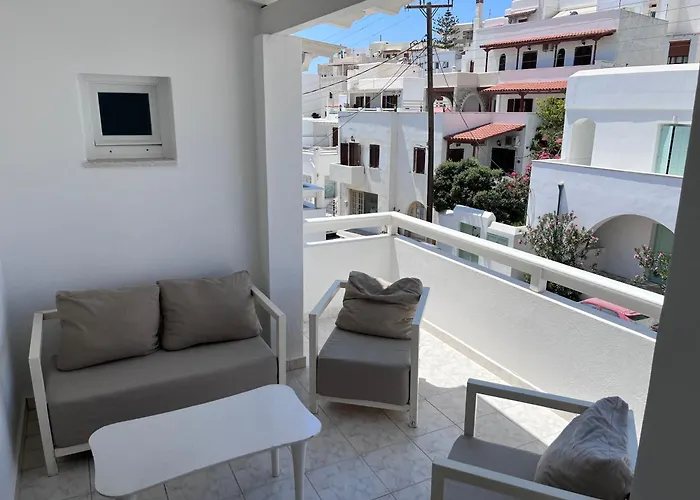 Isidoros Апартаменты *